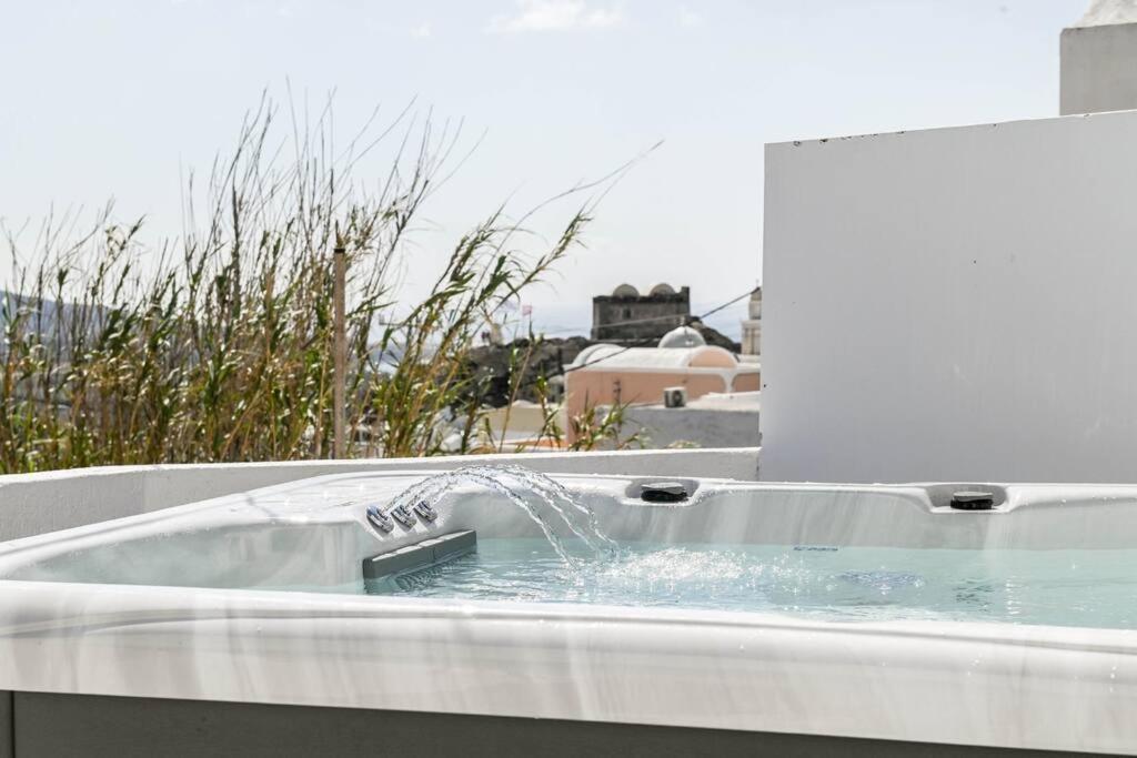 Villa Solasta #1 With Jacuzzi In Santorini Akrotírion Kültér fotó
