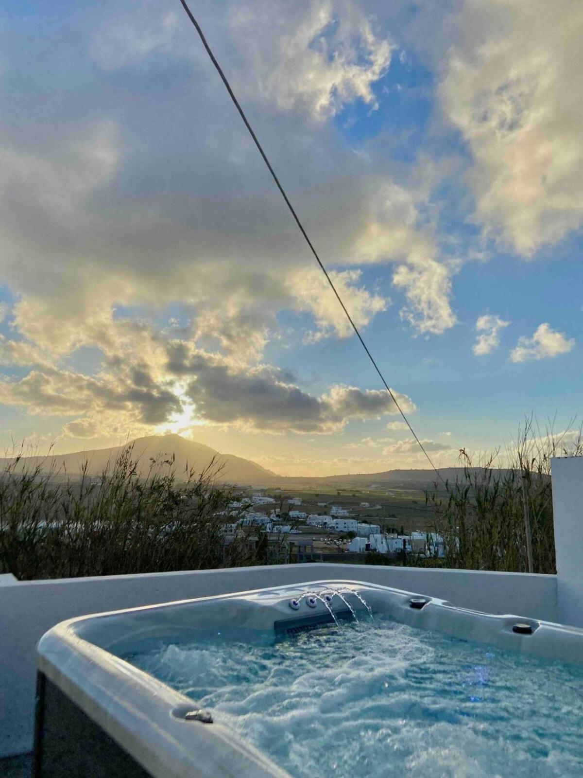 Villa Solasta #1 With Jacuzzi In Santorini Akrotírion Kültér fotó